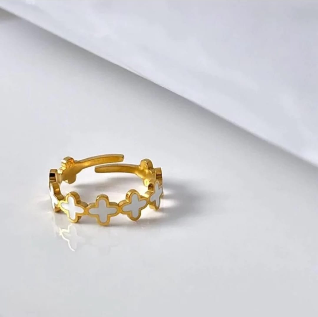 Vancleef Ring